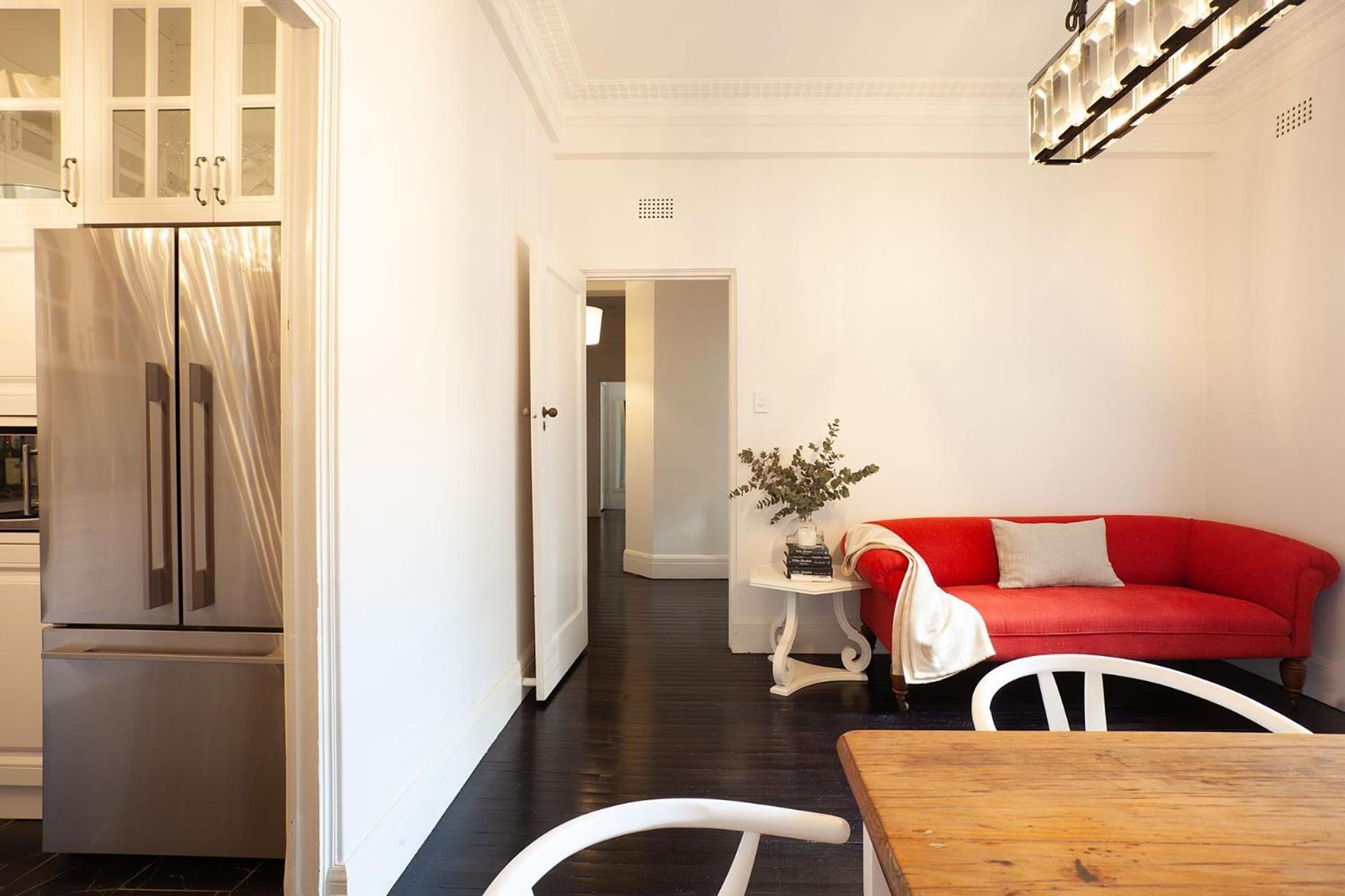 A Touch Of Pink, Bellevue Hill Ih Apartment *